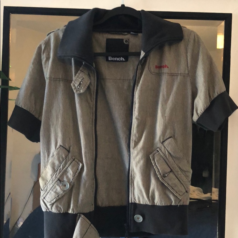 Bench short sleeve jacket/vest